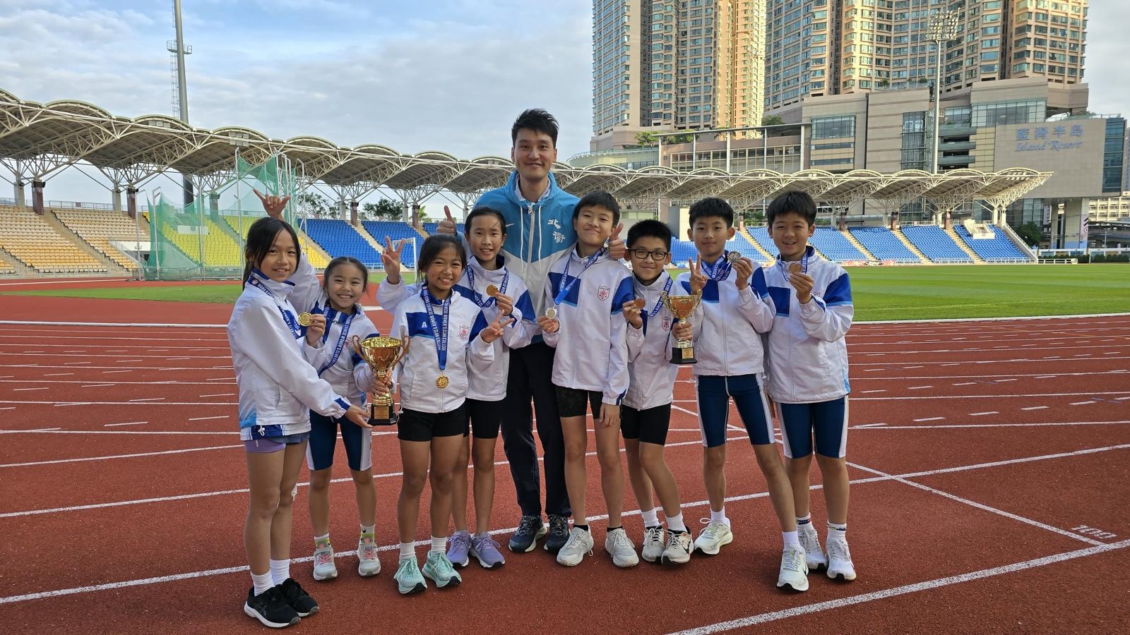 本頁圖片/檔案 - 田徑隊2