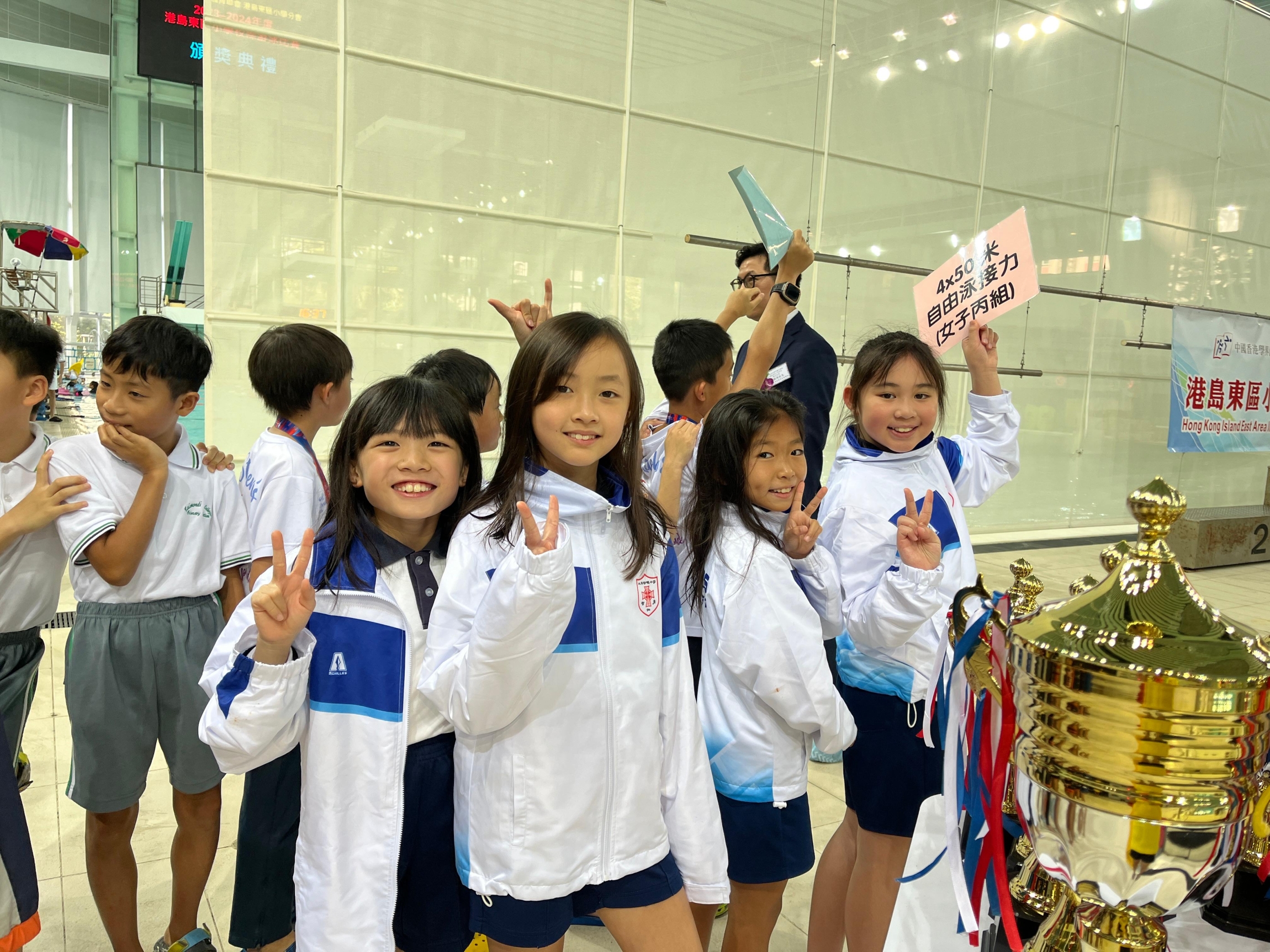 本頁圖片/檔案 - 游泳隊2