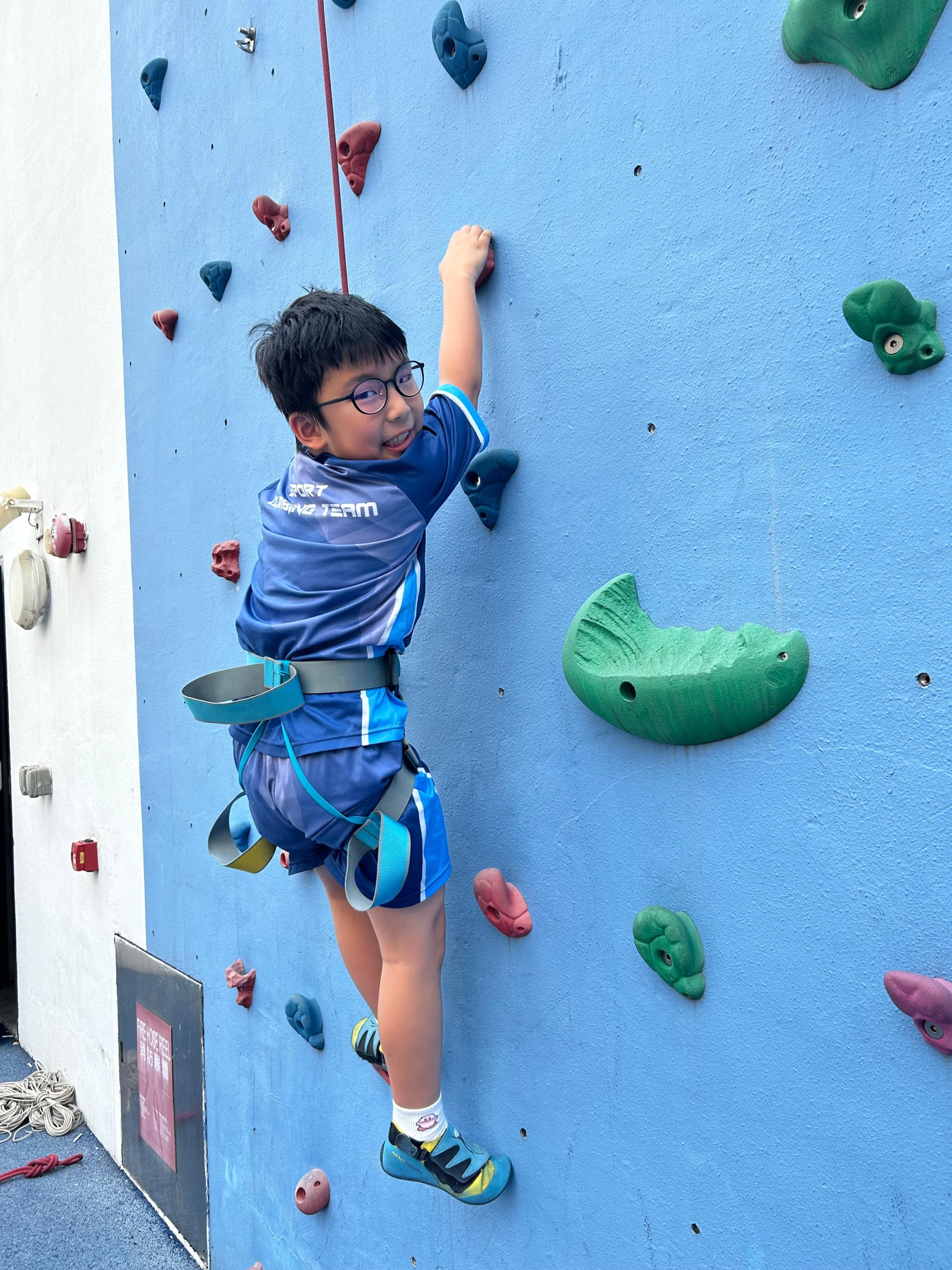 本頁圖片/檔案 - 攀石隊1