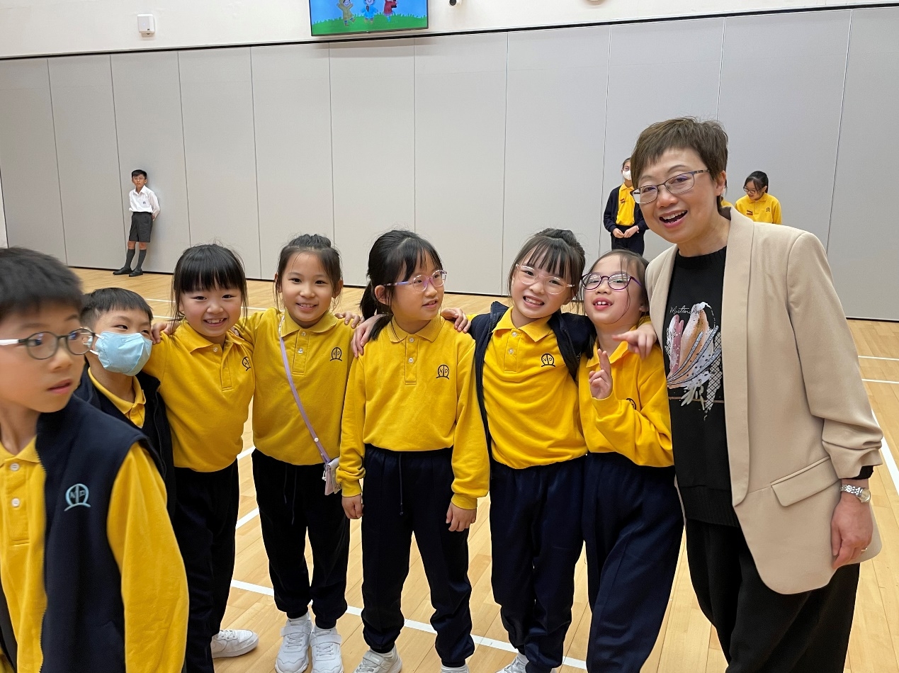 本頁圖片/檔案 - 師生同敬拜2